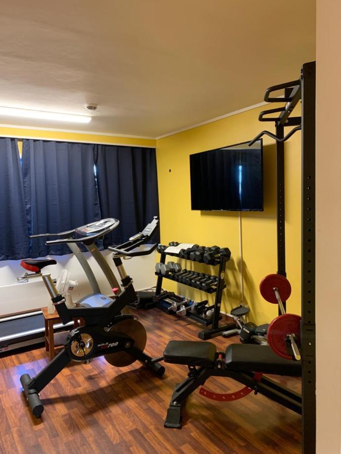 Husnes Sentrum Hotell المظهر الخارجي الصورة